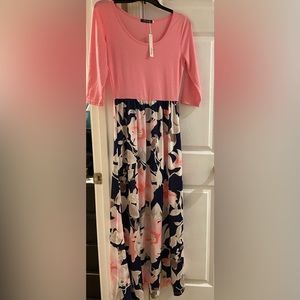 Small pink and flowery maxi stile long dress
